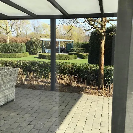 게스트하우스 Gardenroom De Steenberg Met Wellness & Tuinzicht
